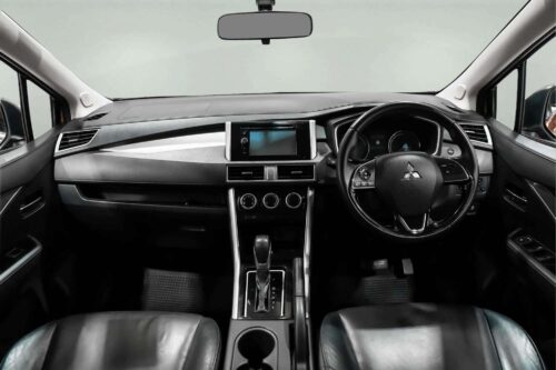 2020-mitsubishi-xpander-cross-1-5-1p2907-slide-thumbnail-4