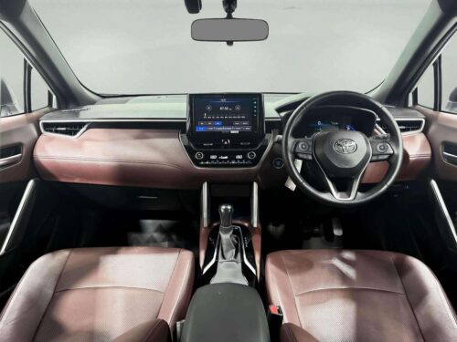 2021-toyota-corolla-cross-1-8-hybrid-premium-1p2985-slide-thumbnail-4