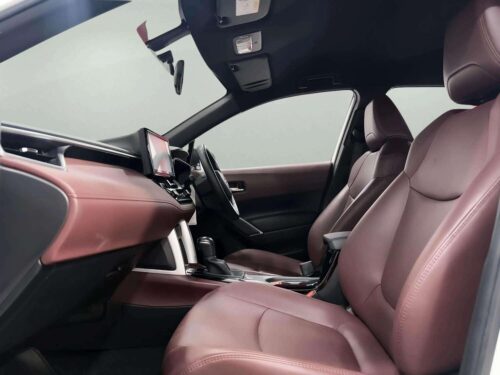 2021-toyota-corolla-cross-1-8-hybrid-premium-1p2985-slide-thumbnail-5