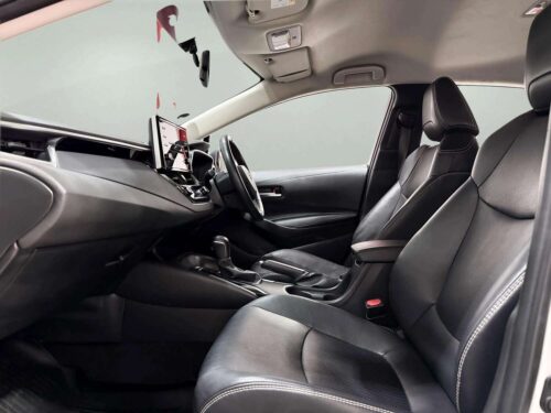 2021-toyota-corolla-altis-1-6-g-1d0138-slide-thumbnail-5