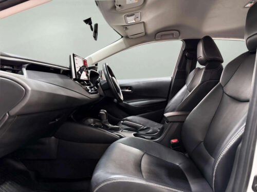 2021-toyota-corolla-altis-1-6-g-1d0136-slide-thumbnail-5