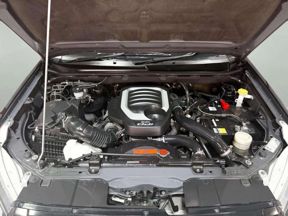 2020 ISUZU MU-X 1.9 THE ONYX  [1P2962] - 9