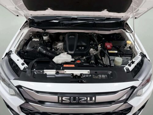 2025-isuzu-d-max-2-2-hi-lander-m-cab-4-1p2809-slide-thumbnail-8