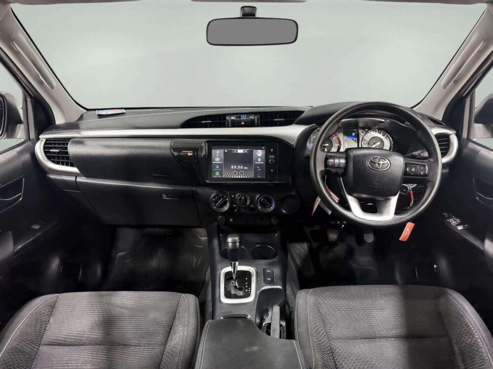 2022 TOYOTA HILUX REVO 2.4 PRERUNNER ENTRY SMART CAB  [1P2963] - 5