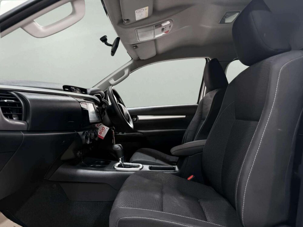 2022 TOYOTA HILUX REVO 2.4 PRERUNNER ENTRY SMART CAB  [1P2963] - 6