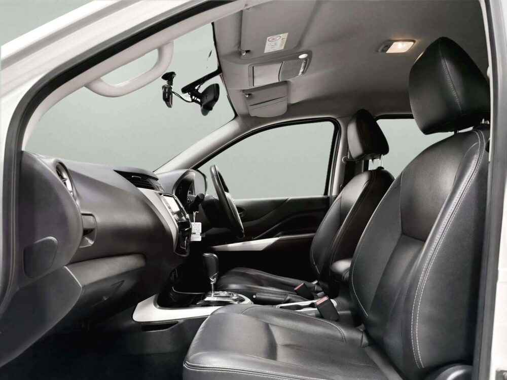 2020 NISSAN NP300 NAVARA 2.5 CALIBRE V DOUBLE CAB  [1D0110] - 6