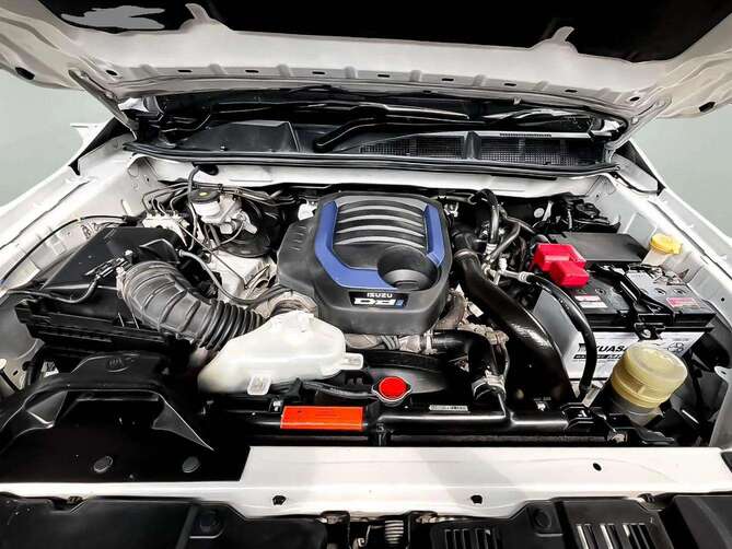 2022 ISUZU D-MAX 1.9 L DA CAB-4  [1P2968] - 9