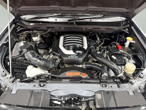 2019-isuzu-d-max-1-9-hi-lander-z-space-cab-1t0090-slide-thumbnail-8