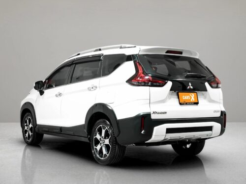 2020-mitsubishi-xpander-cross-1-5-1c0134-slide-thumbnail-3