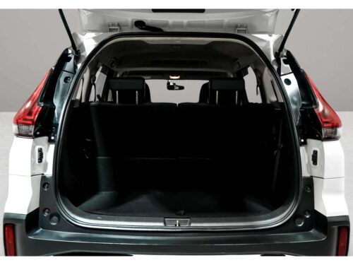 2020-mitsubishi-xpander-cross-1-5-1c0134-slide-thumbnail-7