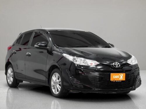 2018-toyota-yaris-1-2-e-1c0148-slide-thumbnail-2