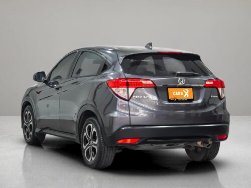 2020-honda-hr-v-1-8-e-1s1450-slide-thumbnail-3