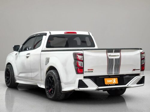 2025-isuzu-d-max-1-9-x-series-speed-space-cab-1p3033-slide-thumbnail-3