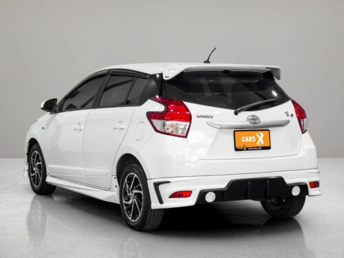 2016-toyota-yaris-1-2-e-1a0113v-slide-thumbnail-2