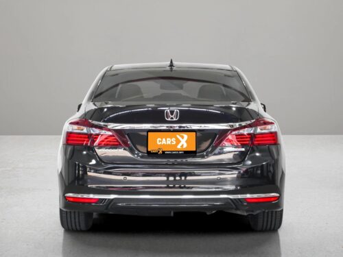 2019-honda-accord-2-0-hybrid-1s1445v-slide-thumbnail-3