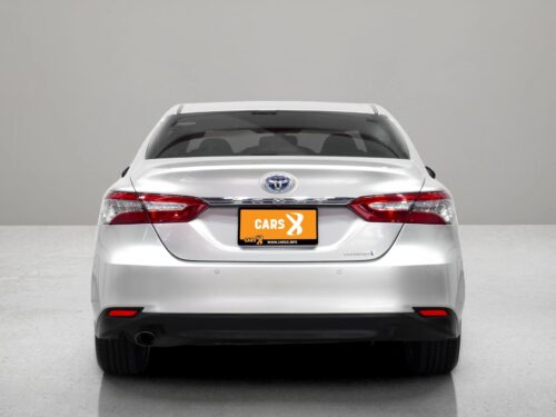 2020-toyota-camry-2-5-hybrid-1p3046-slide-thumbnail-4