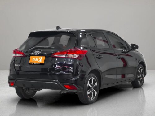 2023-toyota-yaris-1-2-smart-1a0116-slide-thumbnail-5