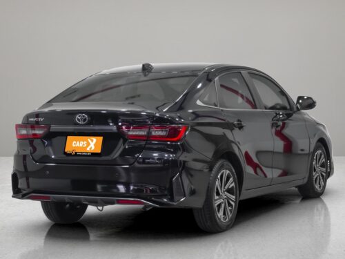 2022-toyota-yaris-ativ-1-2-premium-luxury-1p3034-slide-thumbnail-5