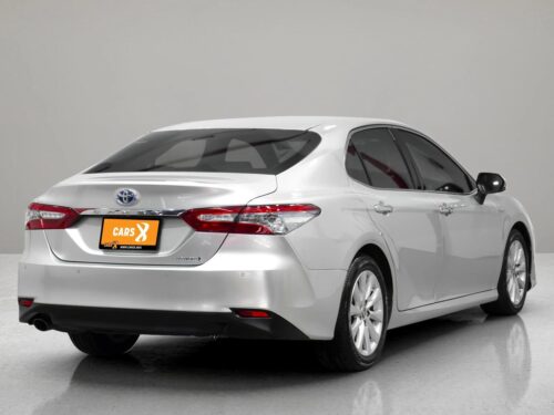 2020-toyota-camry-2-5-hybrid-1p3046-slide-thumbnail-5