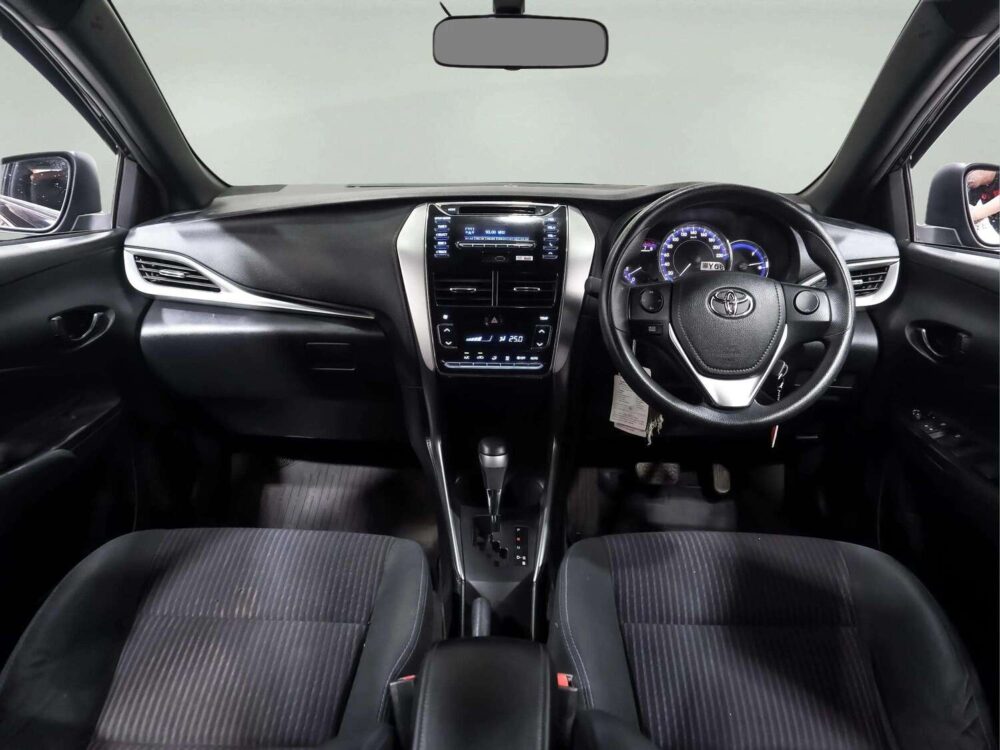 2018 TOYOTA YARIS 1.2 E  [1C0148] - 7
