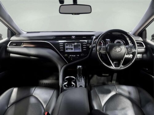 2019-toyota-camry-2-0-g-1p3023-slide-thumbnail-4