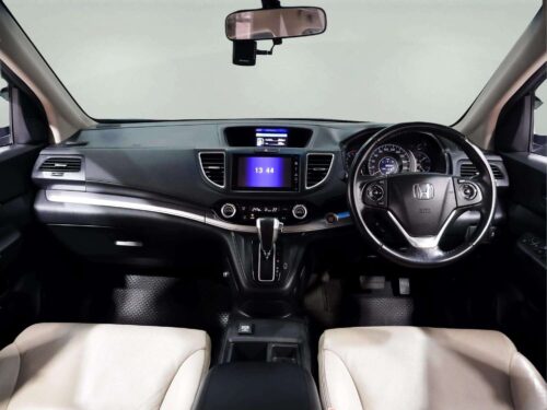 2016-honda-cr-v-2-0-e-4wd-1s1447v-slide-thumbnail-4