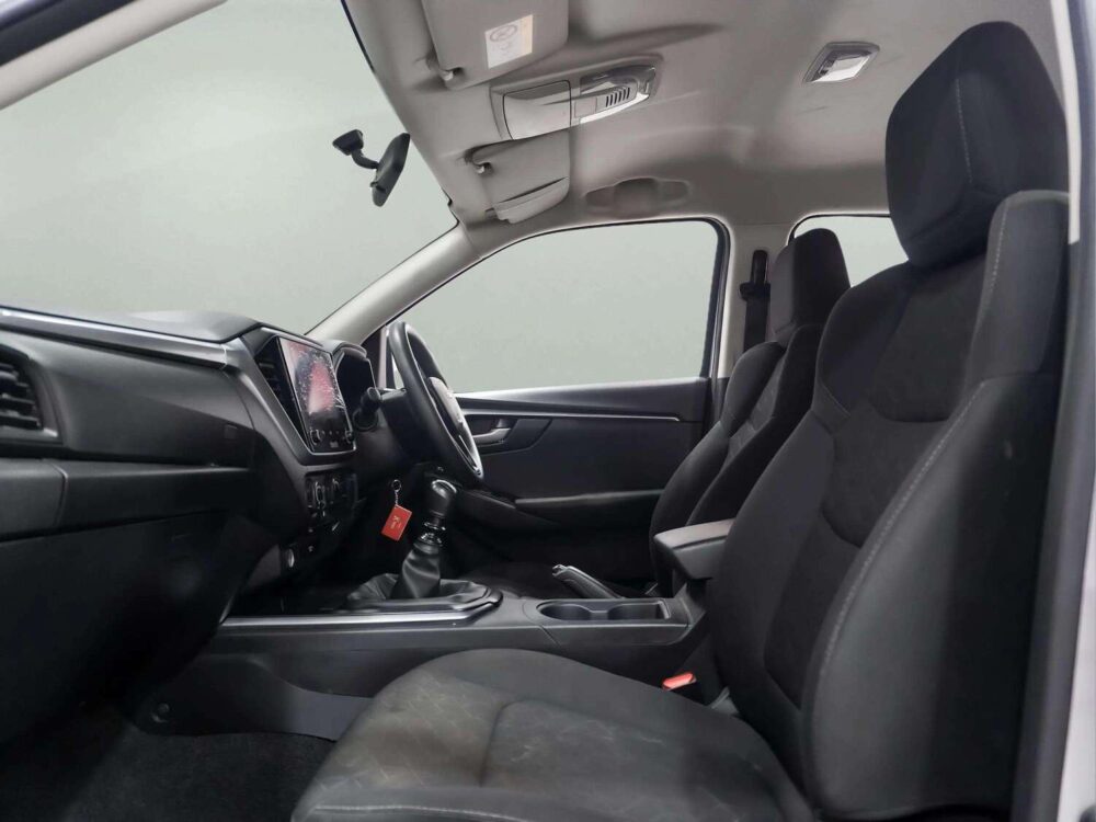 2024 ISUZU D-MAX 1.9 L CAB-4  [1C0142] - 6
