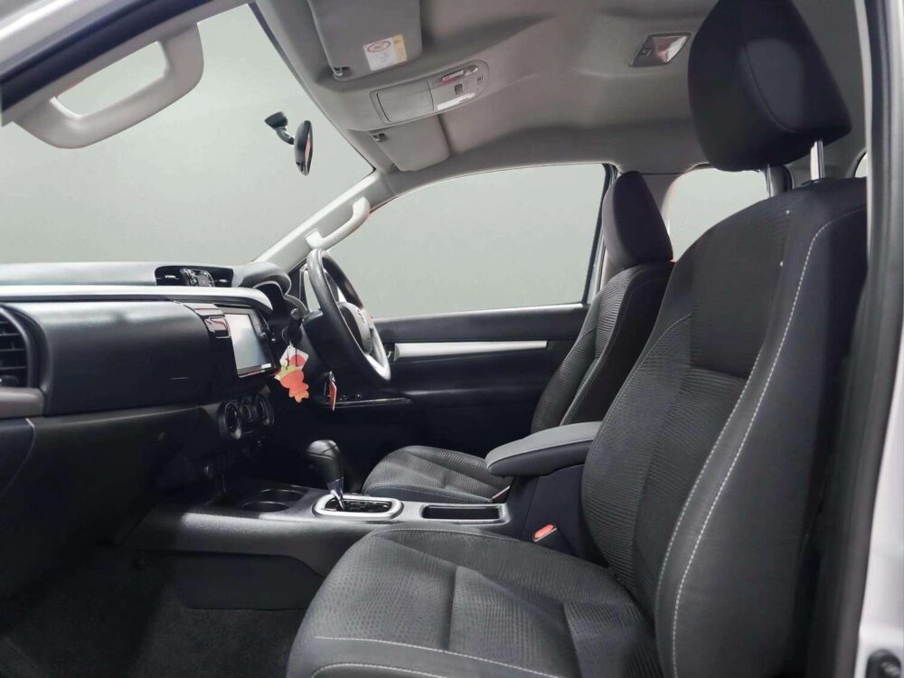 2021 TOYOTA HILUX REVO 2.4 PRERUNNER ENTRY SMART CAB  [1C0143] - 8