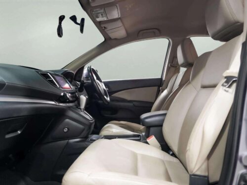2016-honda-cr-v-2-0-e-4wd-1s1447v-slide-thumbnail-5