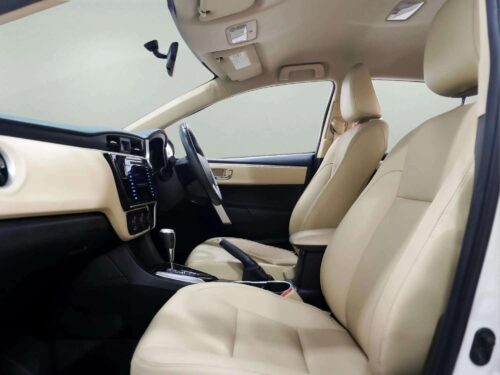 2017-toyota-corolla-altis-1-6-g-1p3024-slide-thumbnail-7