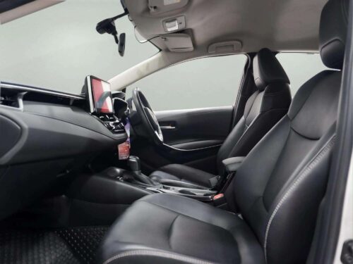 2021-toyota-corolla-altis-1-8-hybrid-smart-1p3028-slide-thumbnail-7