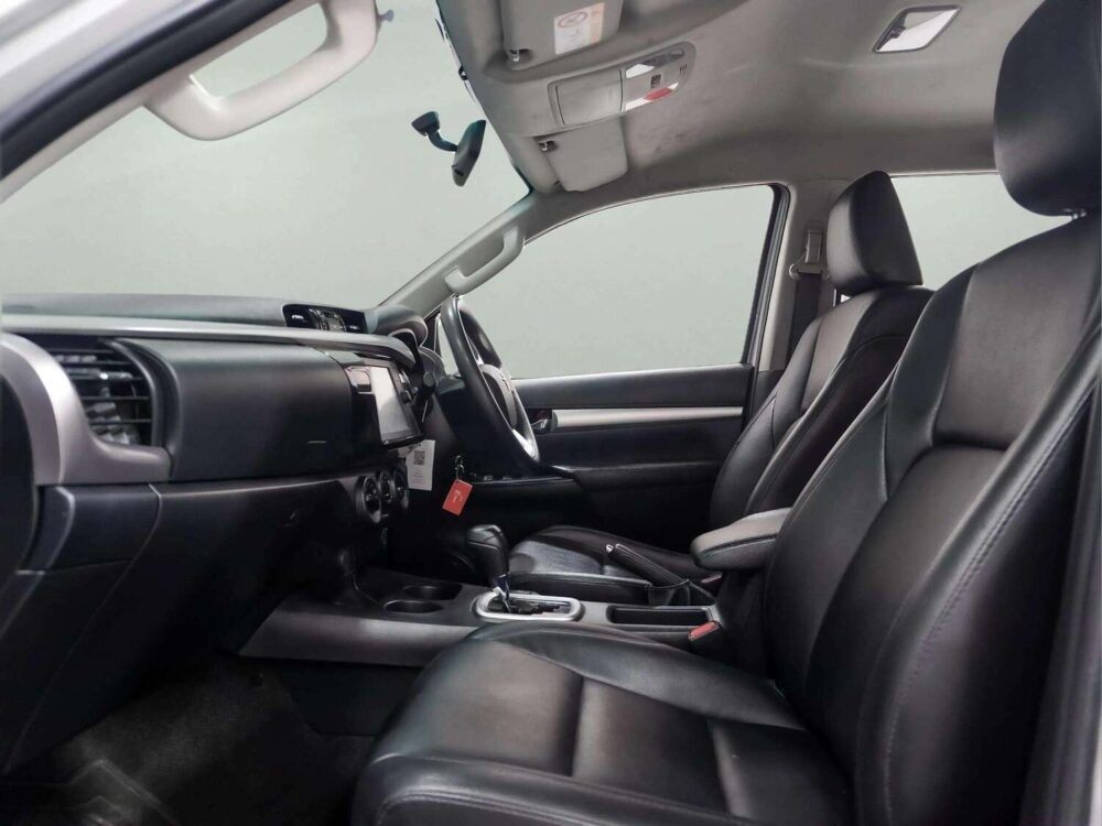2021 TOYOTA HILUX REVO 2.4 PRERUNNER ENTRY DOUBLE CAB  [1C0140] - 6