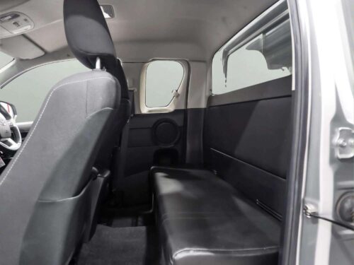 2022-toyota-hilux-revo-2-4-z-edition-mid-smart-cab-1p3026-slide-thumbnail-8