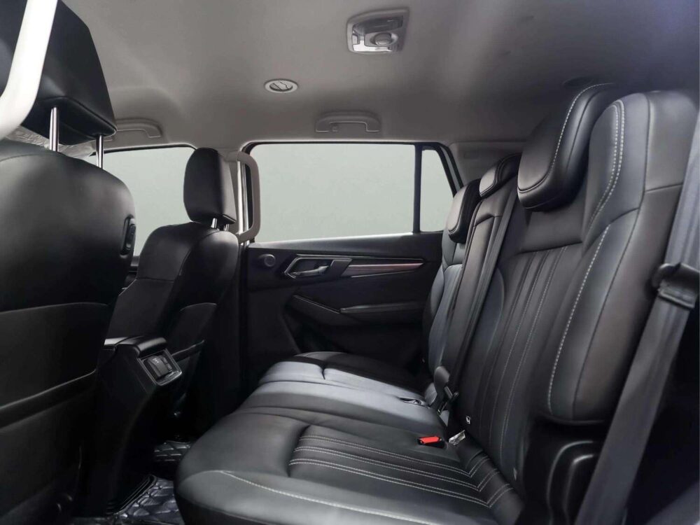 2024 ISUZU MU-X 3.0 PHANTOM COLLECTION ULTIMATE 4WD  [1D0141V] - 7