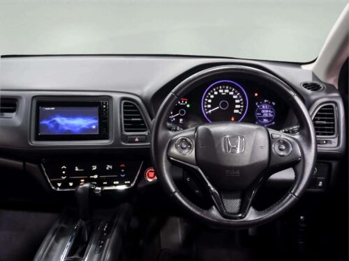 2020-honda-hr-v-1-8-e-1s1450-slide-thumbnail-9