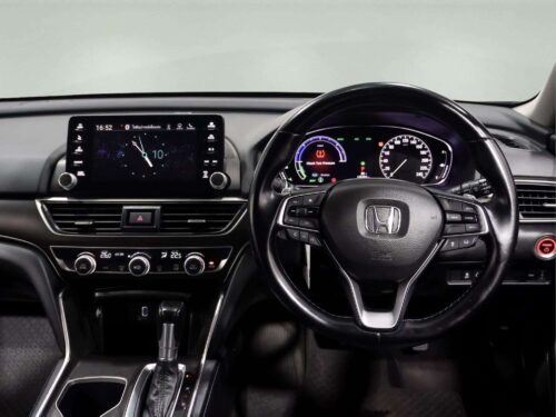 2021-honda-accord-2-0-hybrid-1s1451-slide-thumbnail-10