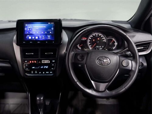 2023-toyota-yaris-1-2-smart-1a0116-slide-thumbnail-9
