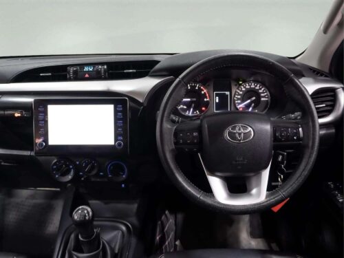 2022-toyota-hilux-revo-2-4-prerunner-mid-smart-cab-1c0150-slide-thumbnail-9