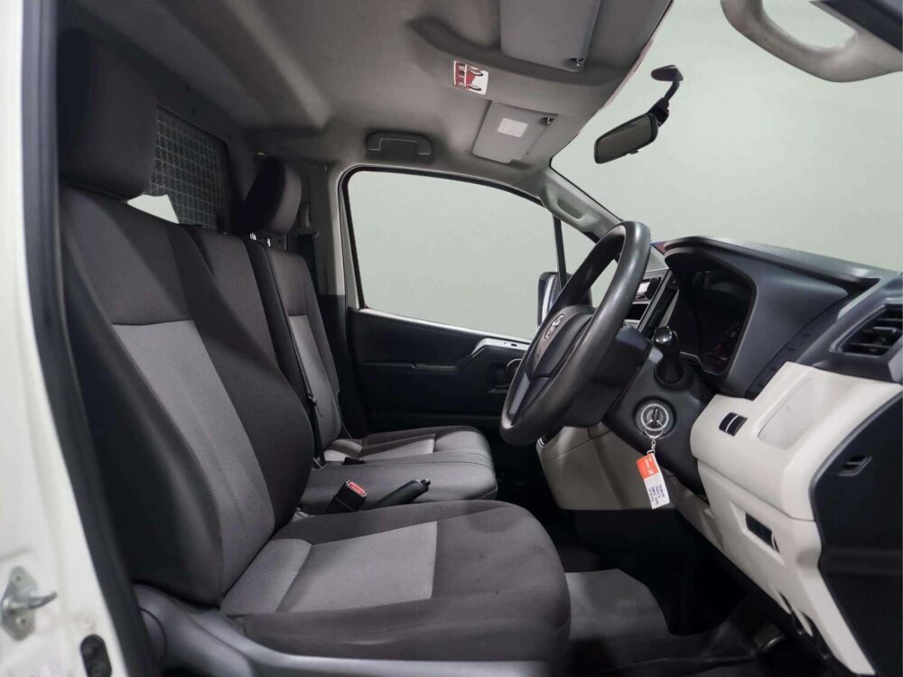 2019 TOYOTA HIACE 2.8 ECO  [1P3036] - 11