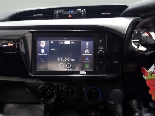 2021-toyota-hilux-revo-2-4-prerunner-entry-smart-cab-1c0143-slide-thumbnail-12