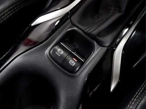 2020-toyota-corolla-altis-1-8-hybrid-entry-1p3041-slide-thumbnail-13