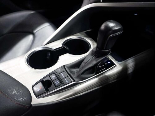 2020-toyota-camry-2-5-hybrid-1p3046-slide-thumbnail-14