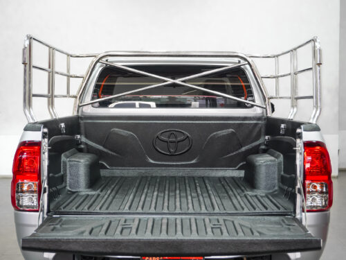 2023-toyota-hilux-revo-2-4-z-edition-entry-smart-cab-1p3029-slide-thumbnail-4