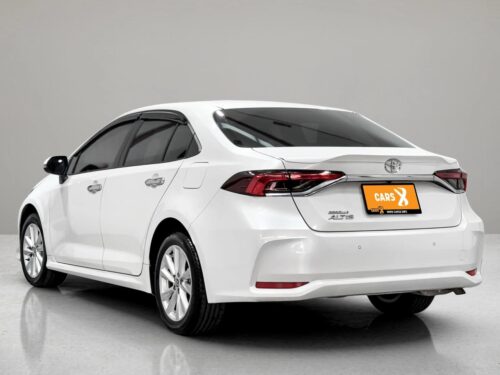 2022-toyota-corolla-altis-1-6-g-1n0164-slide-thumbnail-3