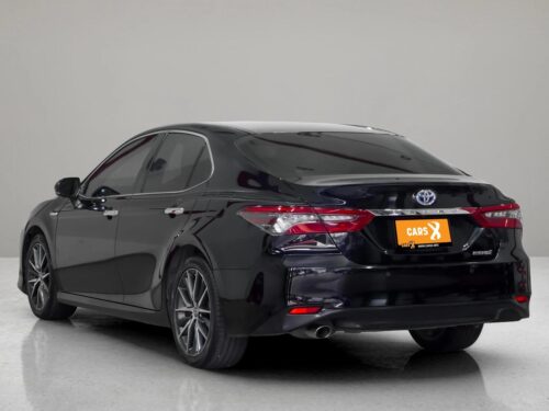 2023-toyota-camry-2-5-hev-premium-luxury-1p3061-slide-thumbnail-3