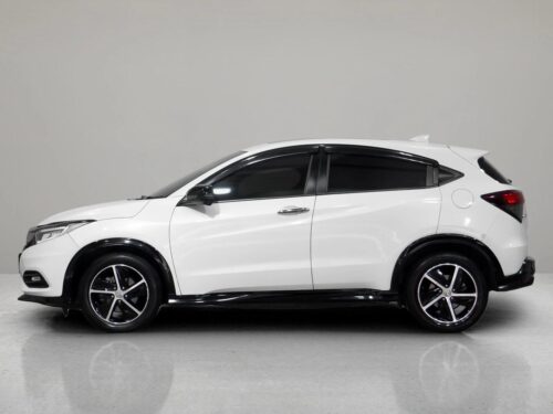 2018-honda-hr-v-1-8-rs-1a0126v-slide-thumbnail-5