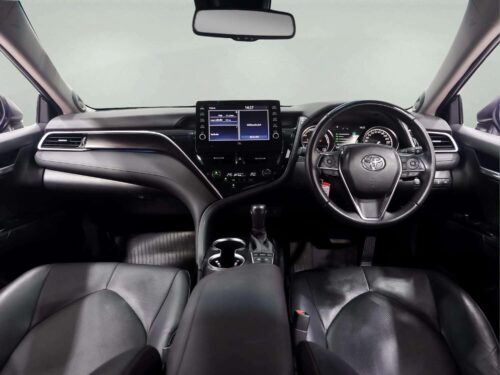 2023-toyota-camry-2-5-hev-premium-luxury-1p3061-slide-thumbnail-6