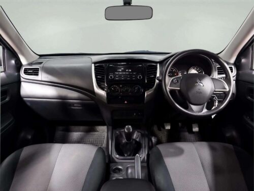 2022-mitsubishi-triton-2-5-glx-mega-cab-1t0093v-slide-thumbnail-6