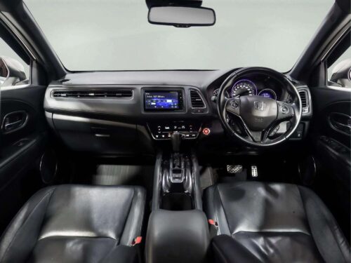 2018-honda-hr-v-1-8-rs-1a0126v-slide-thumbnail-7