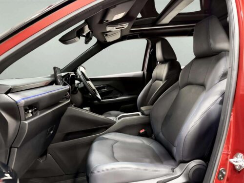 2023-toyota-yaris-cross-1-5-hev-premium-luxury-1p3060v-slide-thumbnail-7
